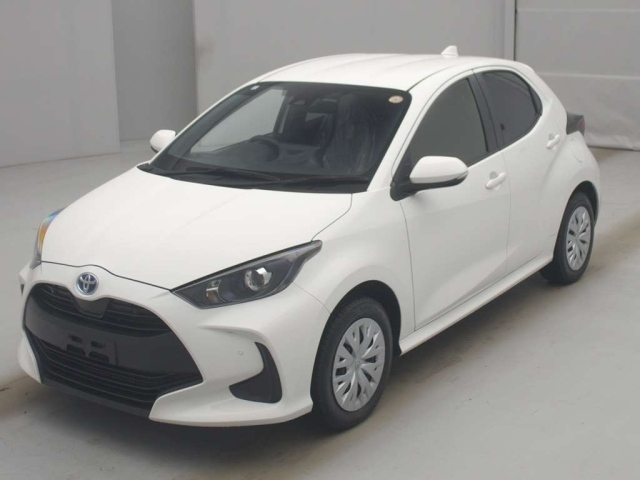 TOYOTA YARIS — фото