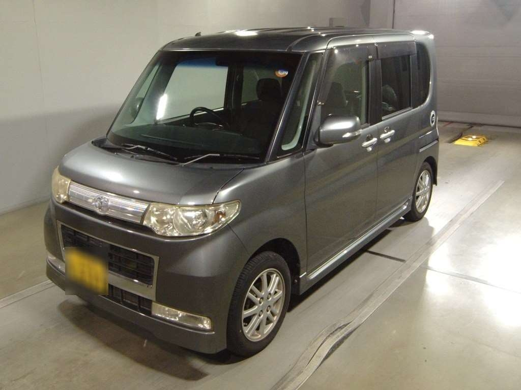 DAIHATSU TANTO — фото