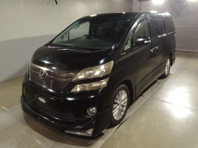 TOYOTA VELLFIRE — фото
