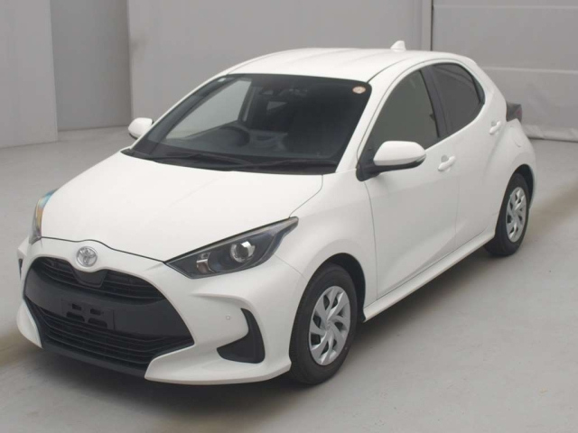 TOYOTA YARIS — фото