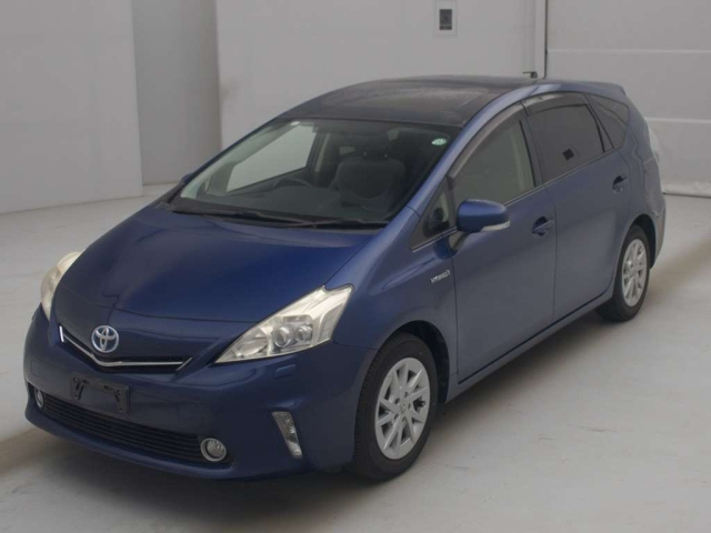 TOYOTA PRIUS — фото