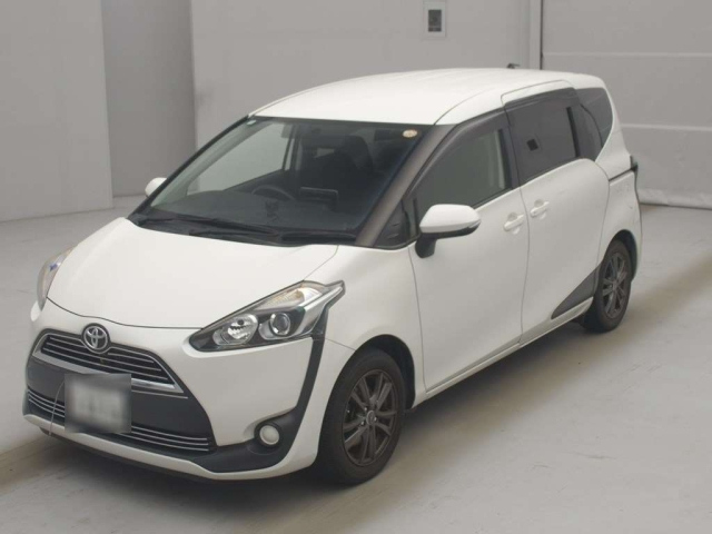 TOYOTA YARIS — фото