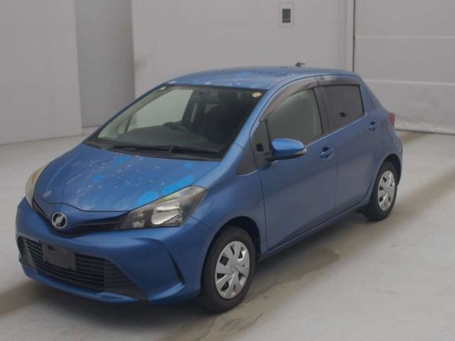 TOYOTA VITZ — фото