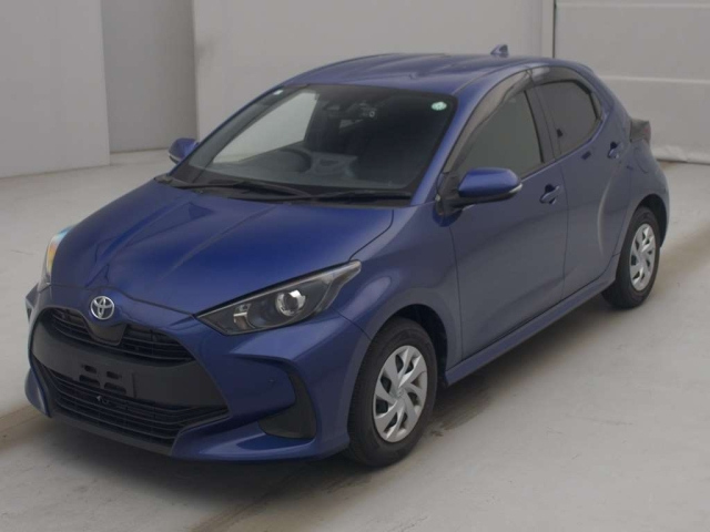 TOYOTA YARIS — фото