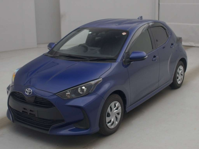TOYOTA YARIS — фото