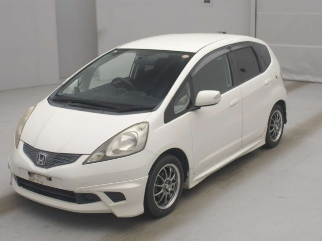HONDA FIT — фото