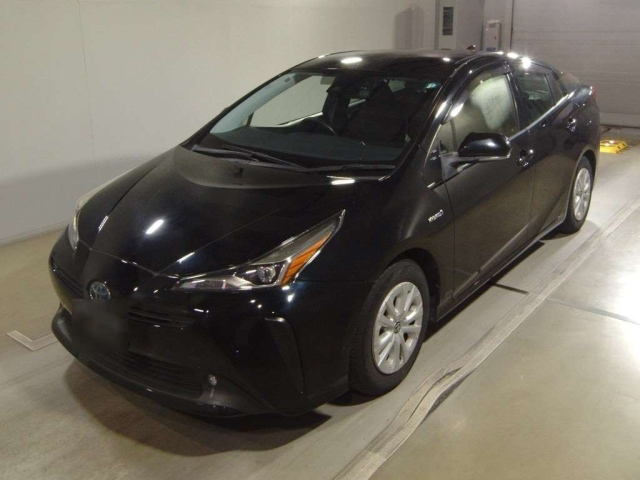 TOYOTA PRIUS — фото