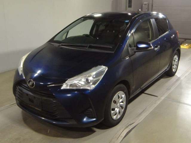 TOYOTA VITZ — фото