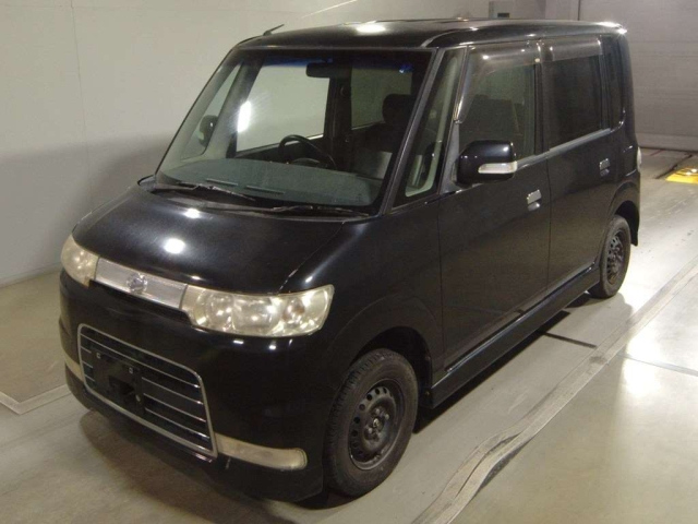 DAIHATSU TANTO — фото