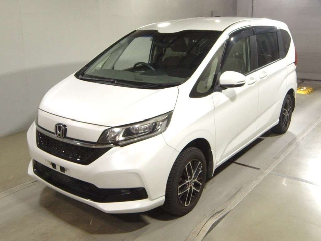 HONDA FREED — фото