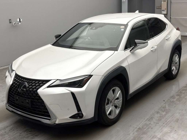 LEXUS UX — фото