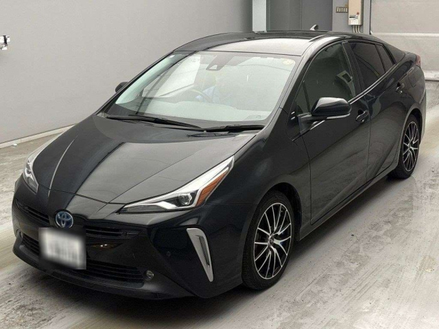 TOYOTA PRIUS — фото