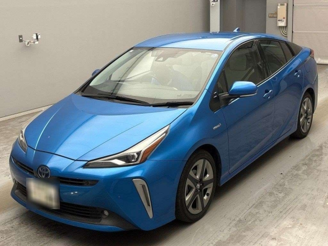 TOYOTA PRIUS — фото