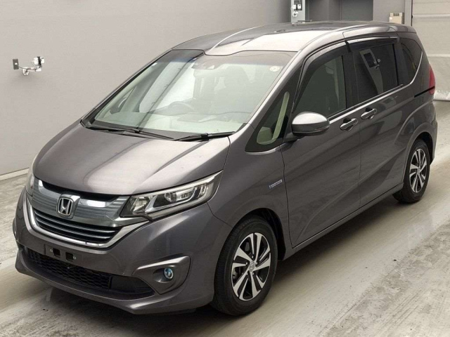 HONDA FREED — фото