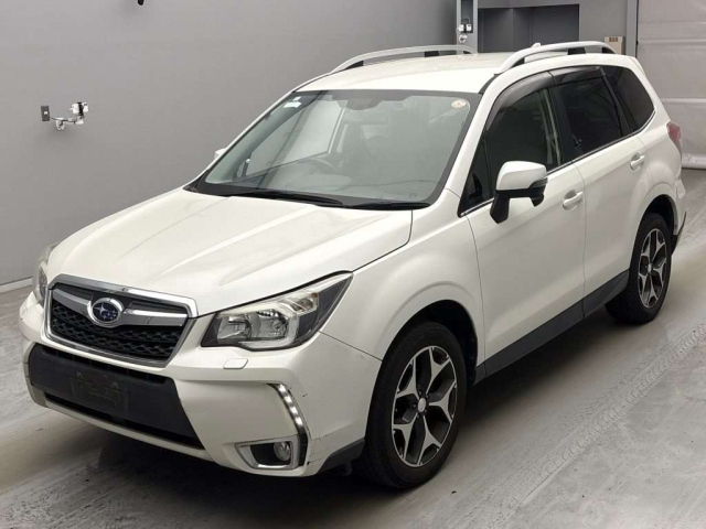 SUBARU FORESTER — фото