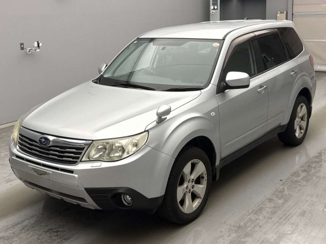 SUBARU FORESTER — фото