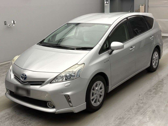 TOYOTA PRIUS — фото