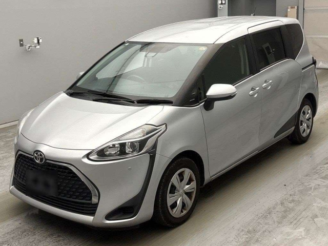 TOYOTA SIENTA — фото