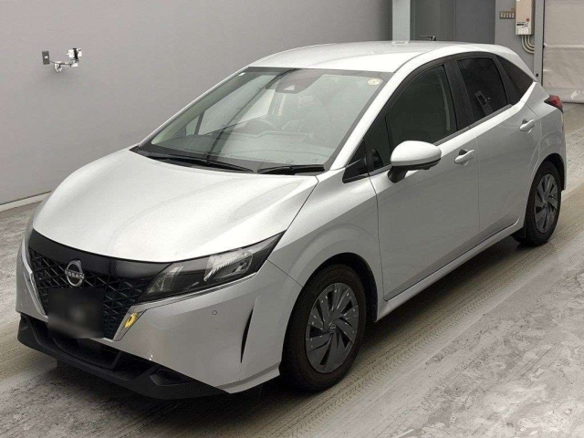 NISSAN NOTE — фото