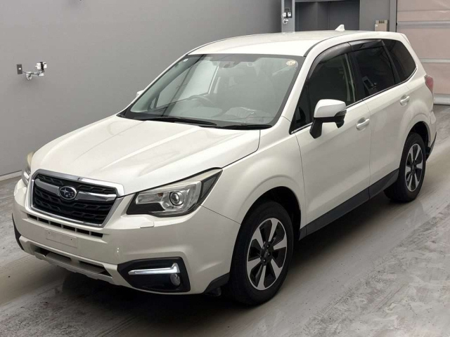 SUBARU FORESTER — фото