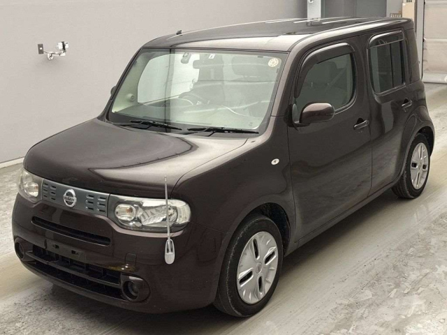 NISSAN CUBE — фото