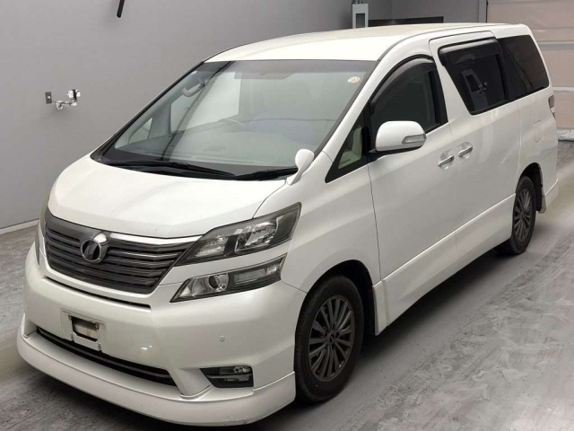 TOYOTA VELLFIRE — фото