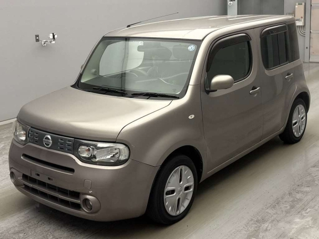 NISSAN CUBE — фото
