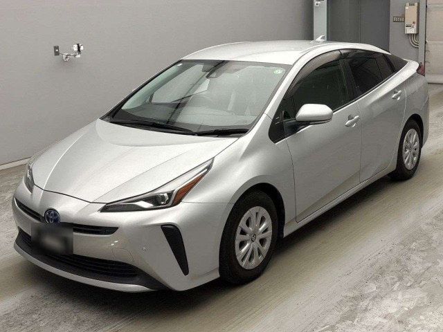 TOYOTA PRIUS — фото
