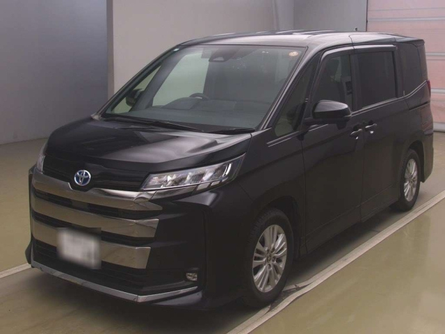 TOYOTA NOAH — фото