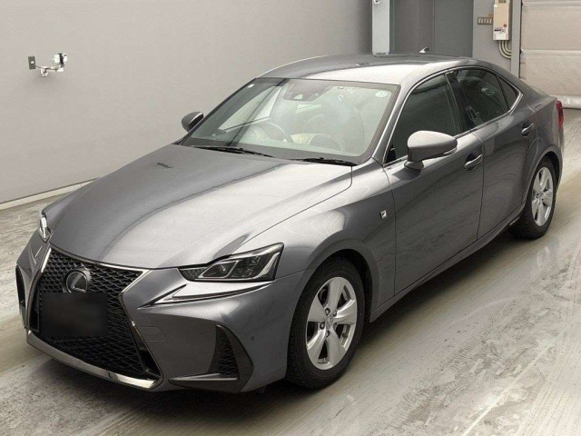 LEXUS IS — фото