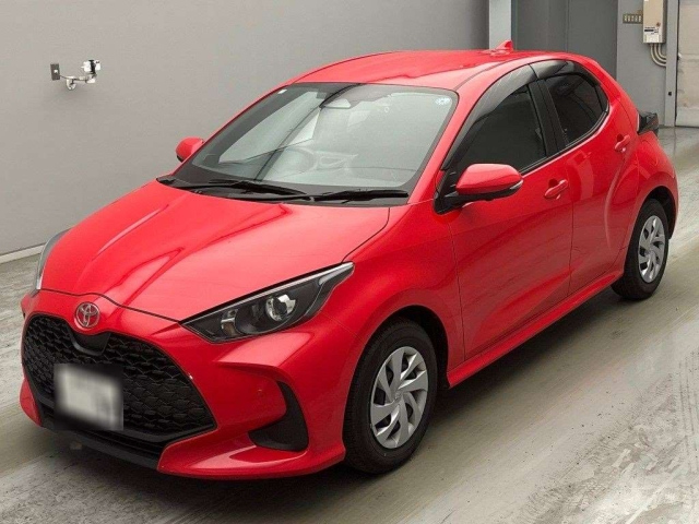 TOYOTA YARIS — фото