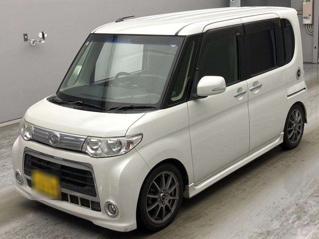 DAIHATSU TANTO — фото