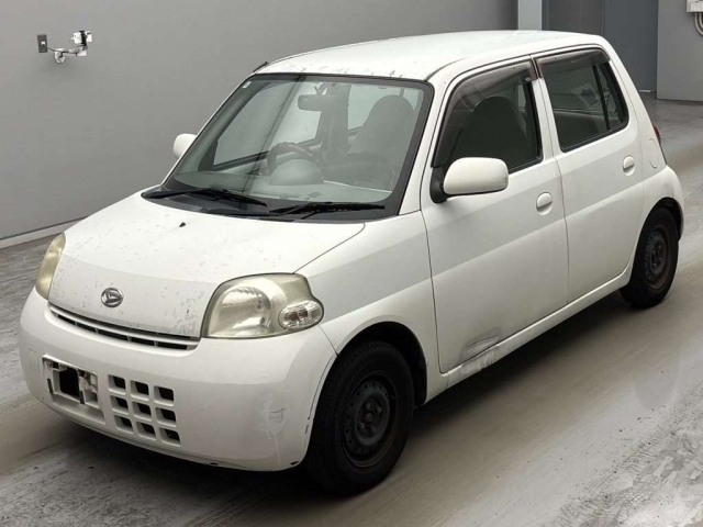 DAIHATSU ESSE — фото