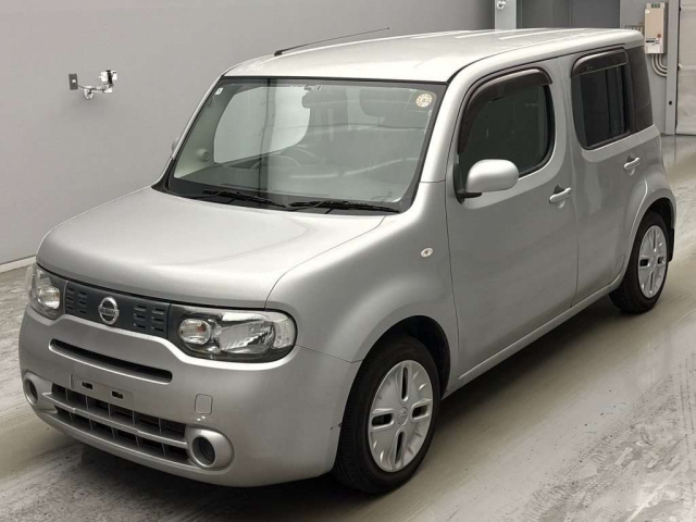NISSAN CUBE — фото
