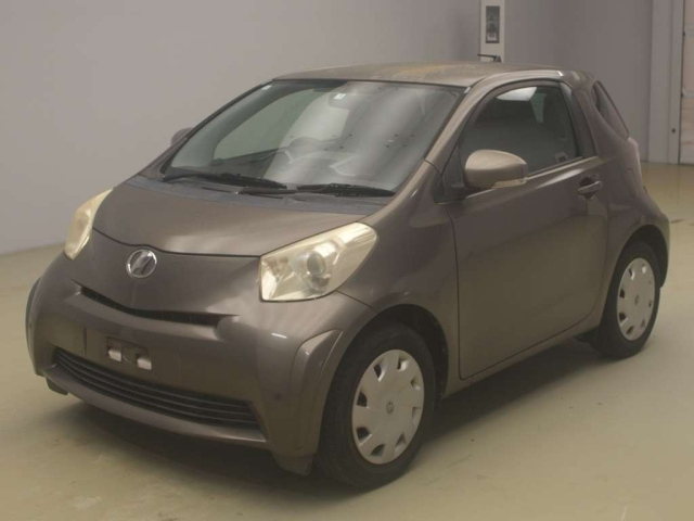 TOYOTA IQ