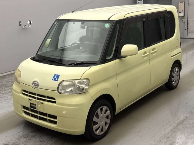DAIHATSU TANTO — фото