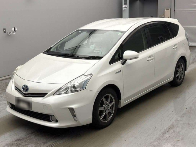 TOYOTA PRIUS — фото