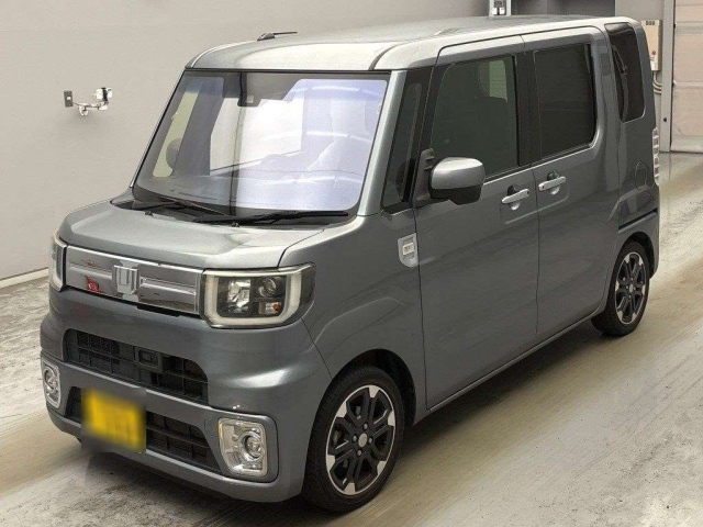 DAIHATSU WAKE — фото