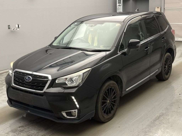 SUBARU FORESTER — фото