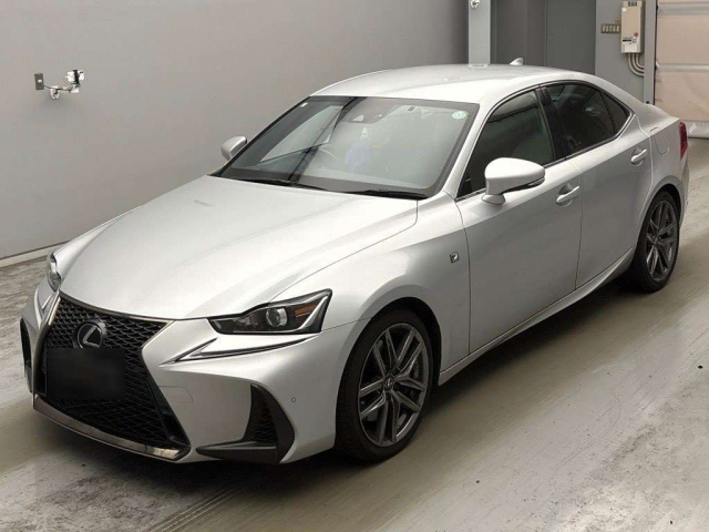 LEXUS IS — фото