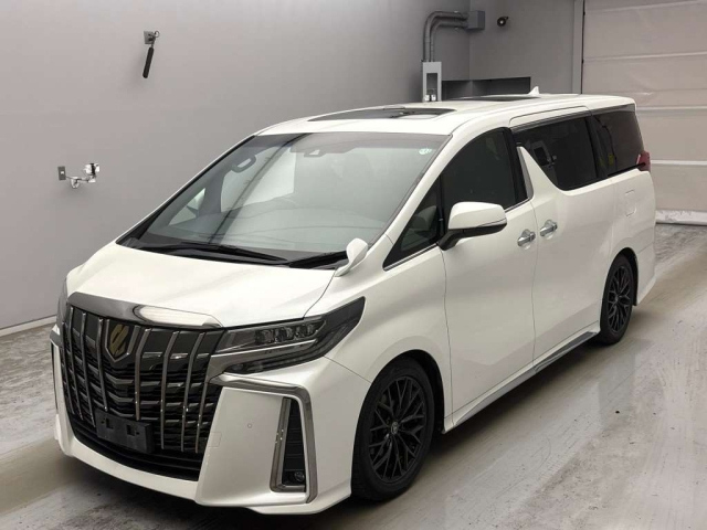 TOYOTA ALPHARD — фото
