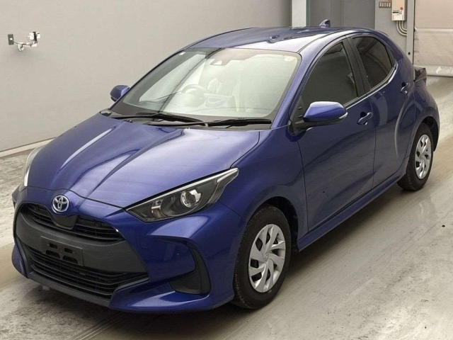 TOYOTA YARIS — фото