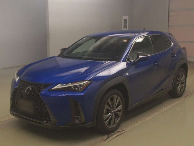 LEXUS UX — фото