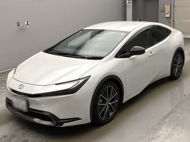 TOYOTA PRIUS — фото