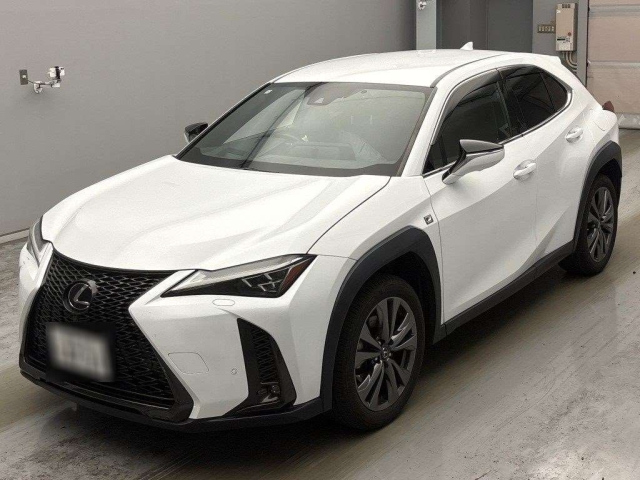 LEXUS UX — фото