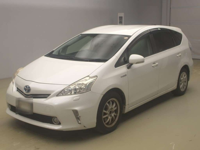 TOYOTA PRIUS — фото