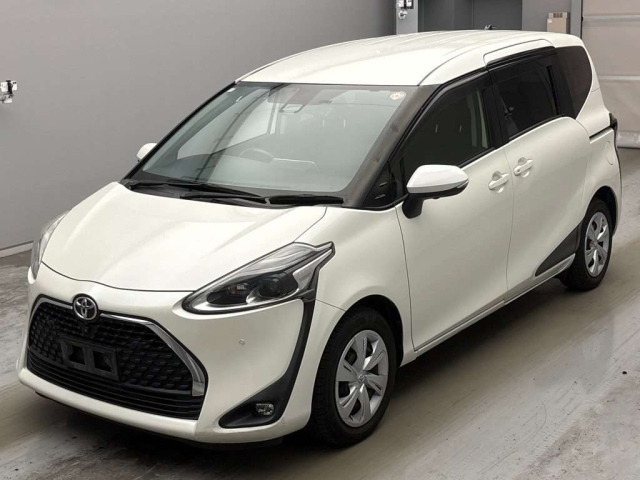 TOYOTA SIENTA — фото