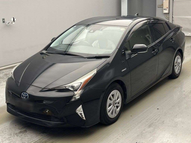 TOYOTA PRIUS — фото