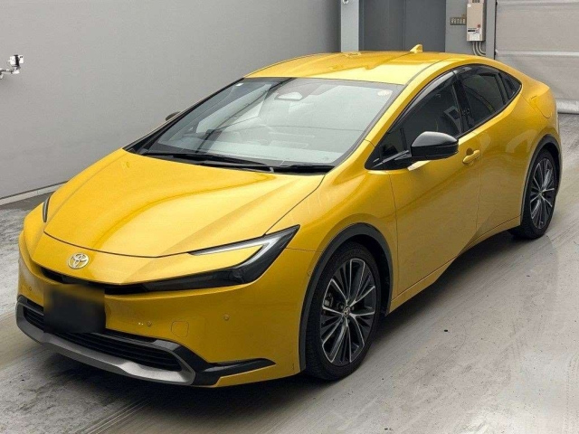 TOYOTA PRIUS — фото