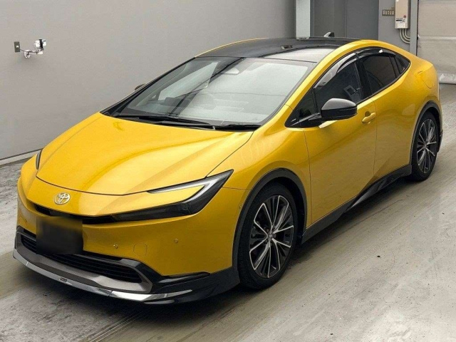TOYOTA PRIUS — фото
